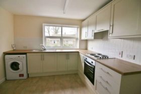 2 bedroom Flat to re...